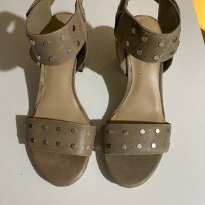 Lord & Taylor, tan with silver accents, block heel